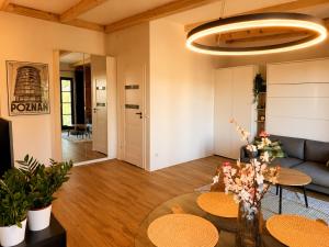 Apartament przy Warcie