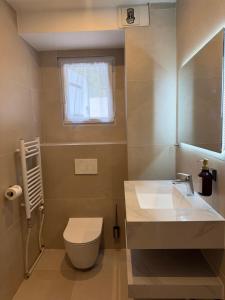Spacious Duplex for 6 people, Parc Astérix, CDG