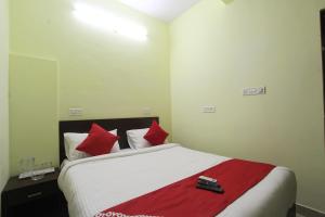Hotel O V R Residency Near Sri Amruth Chithra Mandira