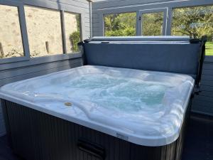 Les Gîtes de La Pellerie - 2 piscines intérieur & extérieur - Touraine - 3 gîtes - familial, calme, campagne