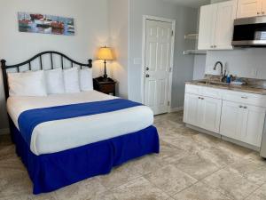 Beachgate Condo Suites and Hotel 237 and 239 condo