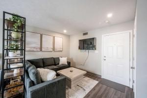 Located in the heart of Indianapolis Medical Corridor