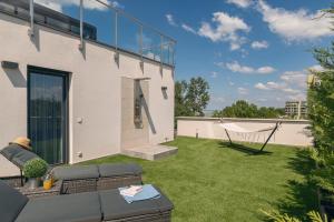 Balaton Bliss Lakefront Apartment