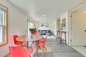 Walk to West Twin Lake: Remote Retreat w Yard