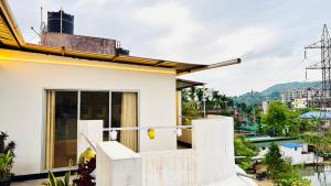 2BHK spacious terrace home KMOYI A Boutique stay