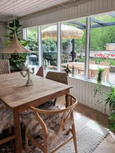 Sommerhus Med Pool Og Ro I Vejby