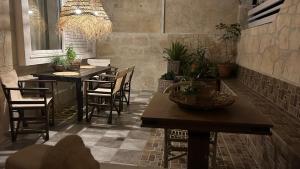 Hospitality M7