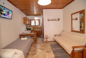 XeniCamp & Bungalows