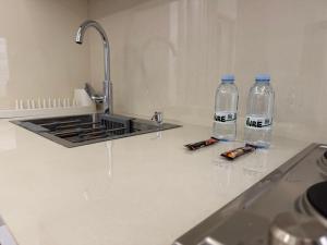 002 JRE apartment with stunning boulevard veiw