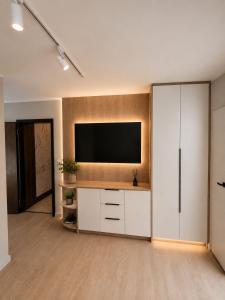 EL Apartments