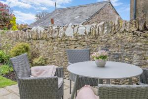 2 Bed in Brixham oc-74200
