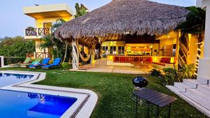 CHARLYS PARADISE, adult house, 3 rooms, sea view