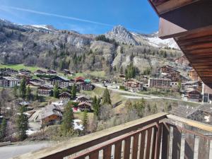 Cocon Chaleureux au pied des pistes et des chemins - 5 pers - 1 chambre et 1 mezzanine - avec garage