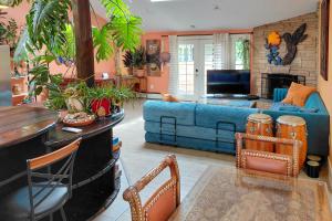 8 Mi to Lumen Field: Seattle Area Home w Backyard