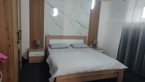 V&J apartments
