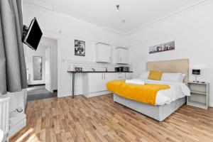 Comfort Studio Leeds Ideal for Work and Study with Street Parking