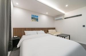 Hotel Barley Field Seoknam