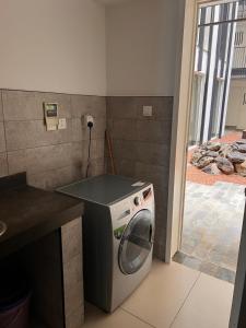 Luxury Fully Furnished 3 Br Apartment in Kilimani