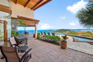 Infinity Pool Villa Dual Ocean & Beach Views