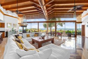 Infinity Pool Villa Dual Ocean & Beach Views