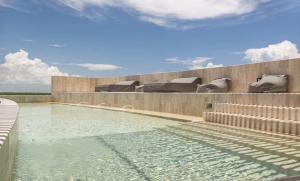 Mistiq Temple Designer Studio 6 PoolsGym & Wifi