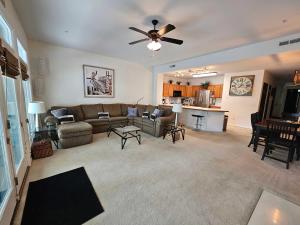 Tidewater Teal Lake Golf Villa 2813