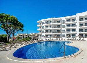 Sea&pool views terrace 1BDR, 500 m from the Golden Sands