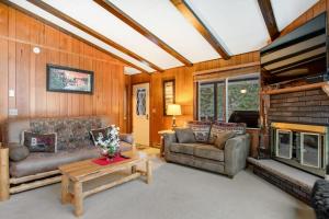 Catfish Lake Home