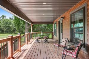 Knotty Pine Escape
