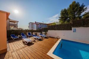 Family friendly house with a swimming pool Okrug Gornji - Ciovo - 26023