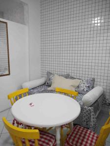 Studio 100 meters from Copacabana Beach!