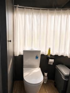 One Life Glamping Caravan Rawson
