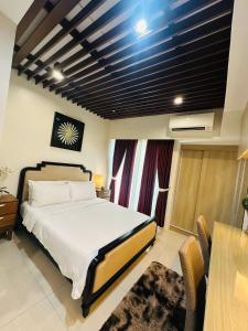Inspiria Cozy Condo