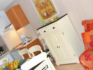 Cosy Studio Retreat in Barjac