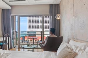 De Lora GoldCoast & Center Apartment
