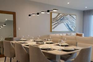 Luxury 3BR Penthouse with Private Rooftop