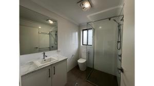Stylish South Tamworth Apartment Close to CBD