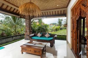 Dek Govin villas