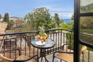 Petra House - Renovated Stone Villa with Courtyard
