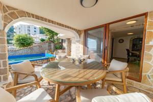Vila Dora