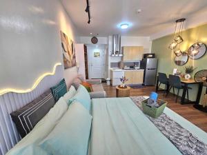 Lil Olive Spot at SOHO Central Condo in front of Edsa Shangri-la Mall