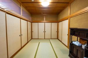 勝山恐竜博物館まで車で10分最大10名様ふとん屋の宿 悦