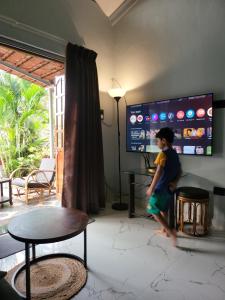 Casa Jyotsna - 3Bhk Pvt Villa with Patio & Parking, 5 mins to beach