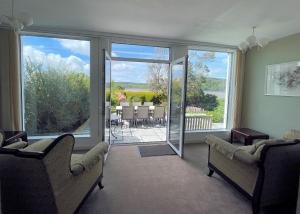 Beautiful 4BR Period Home With Spectacular Views - Pass the Keys