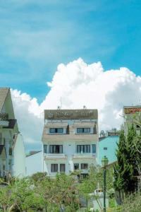 Sunrise Valley Dalat Hotel