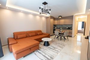 Black Vanilla Apartment