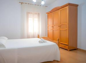 Moderno Apartamentos con Garaje Balcones y Aire solo familias y parejas
