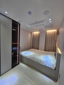 Family Suite with Kitchen & Washer