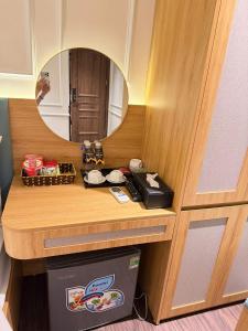 Giang Son Hanoi Hotel