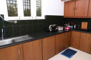 Scenic Hill View 2BHK | Kailasagiri & Beach